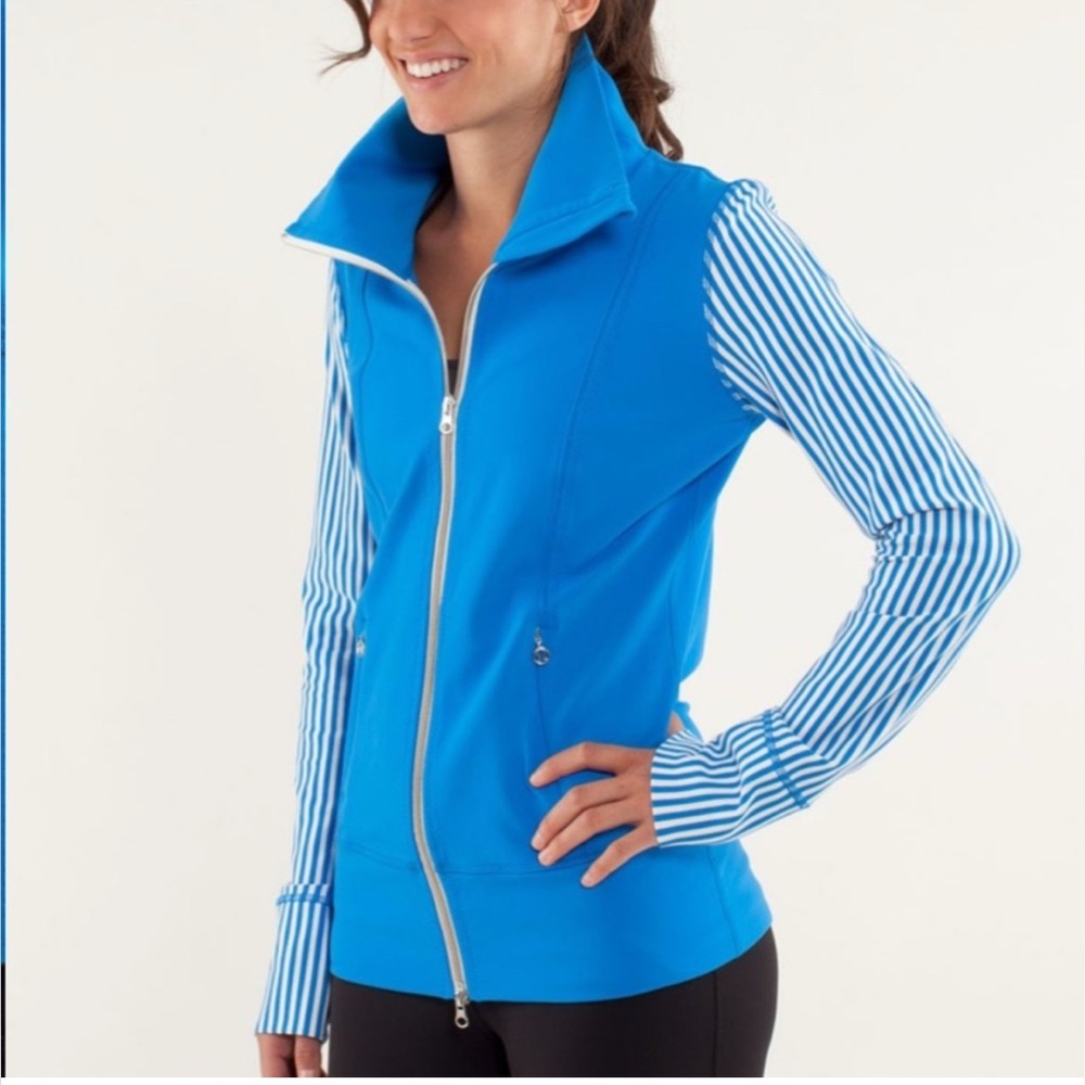 Lululemon Daily Yoga Jacket Beaming Blue/Classic Stripe Polar Cream Size4 Spring